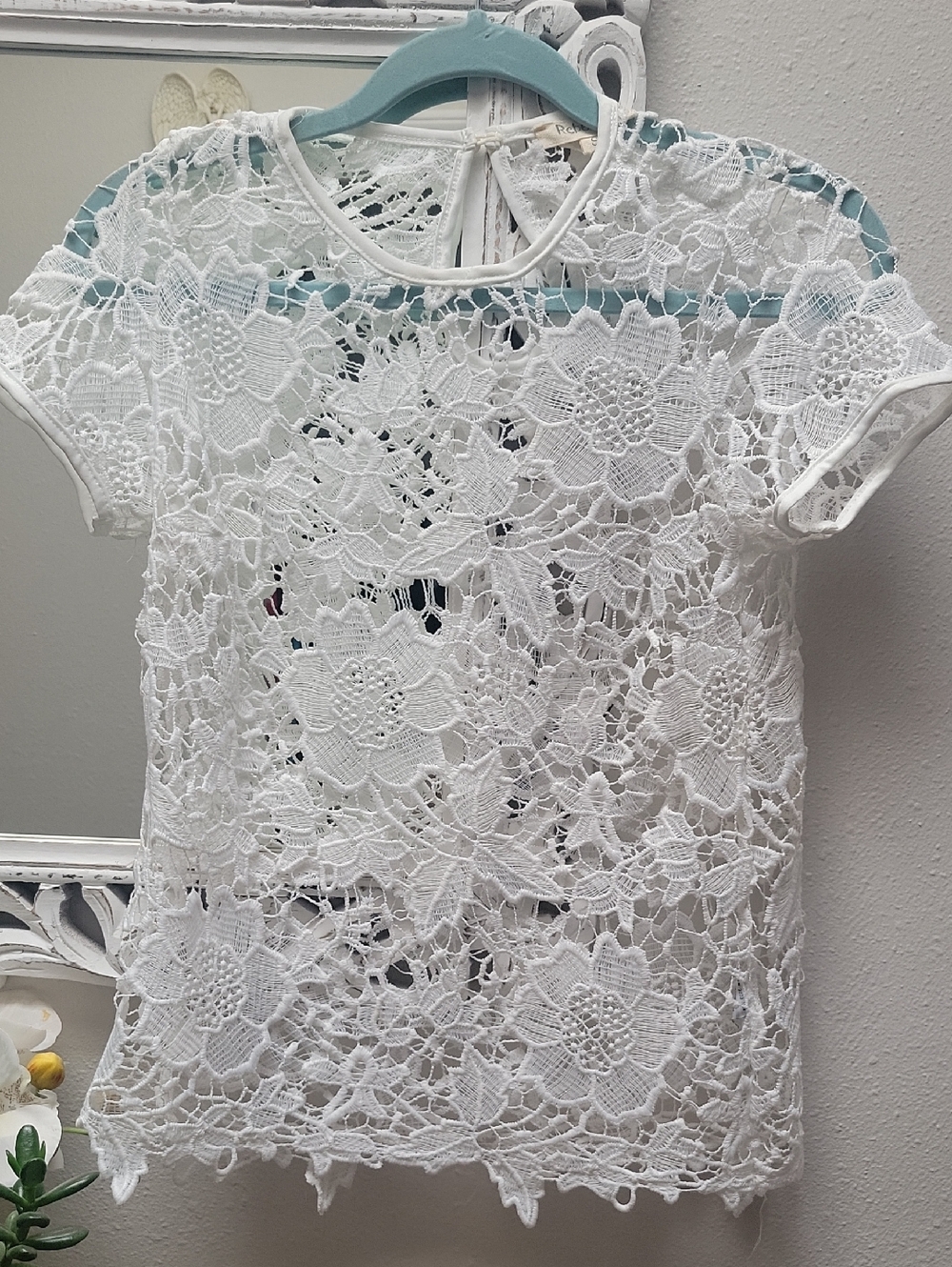 White Lace Short-Sleeve Top - Women's Elegant Floral Crochet